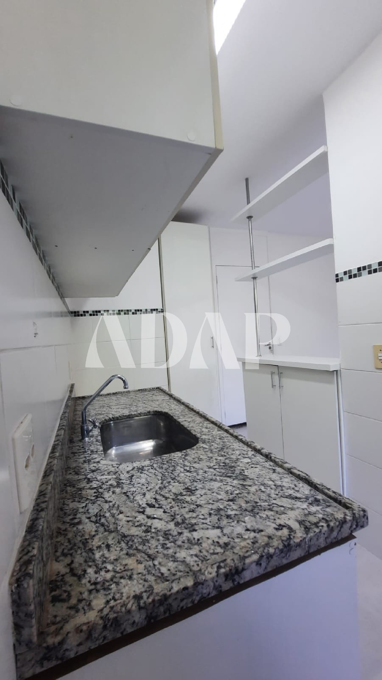 Apartamento à venda com 2 quartos, 44m² - Foto 9