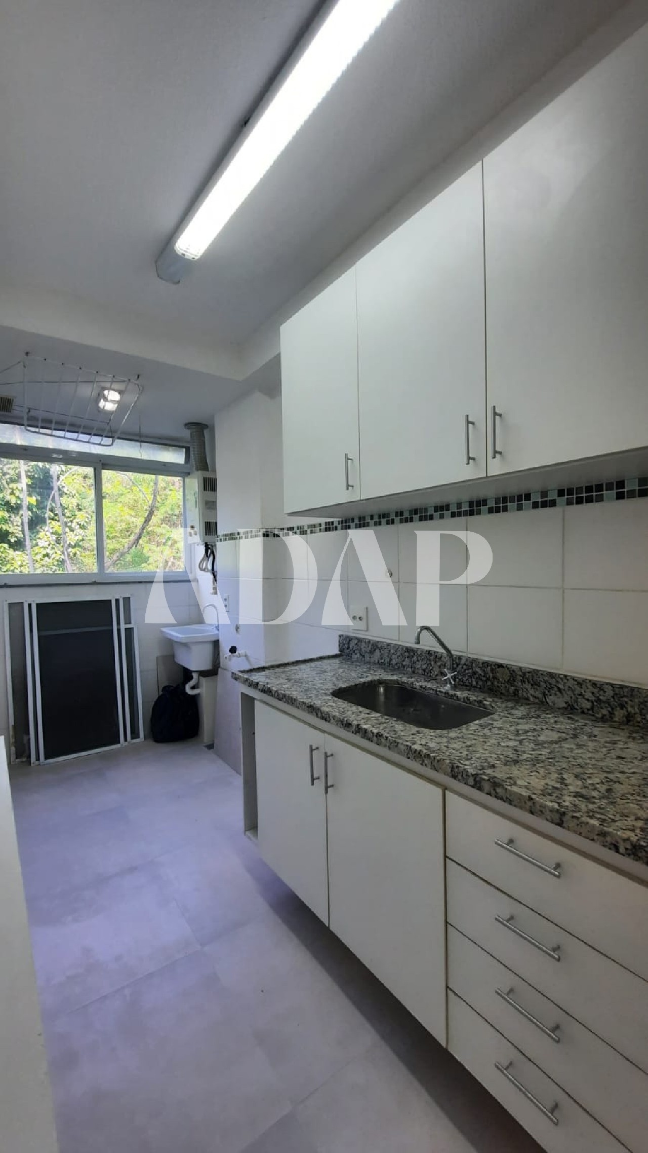 Apartamento à venda com 2 quartos, 44m² - Foto 5