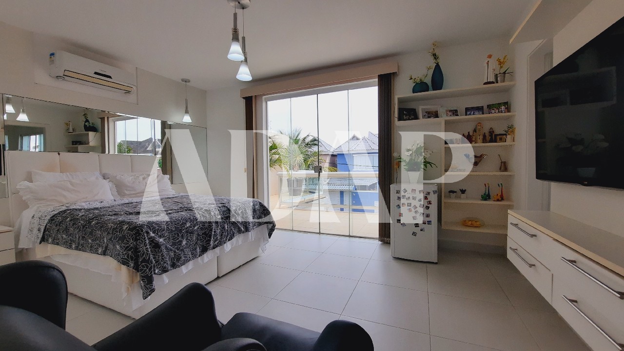 Casa à venda com 4 quartos, 360m² - Foto 53