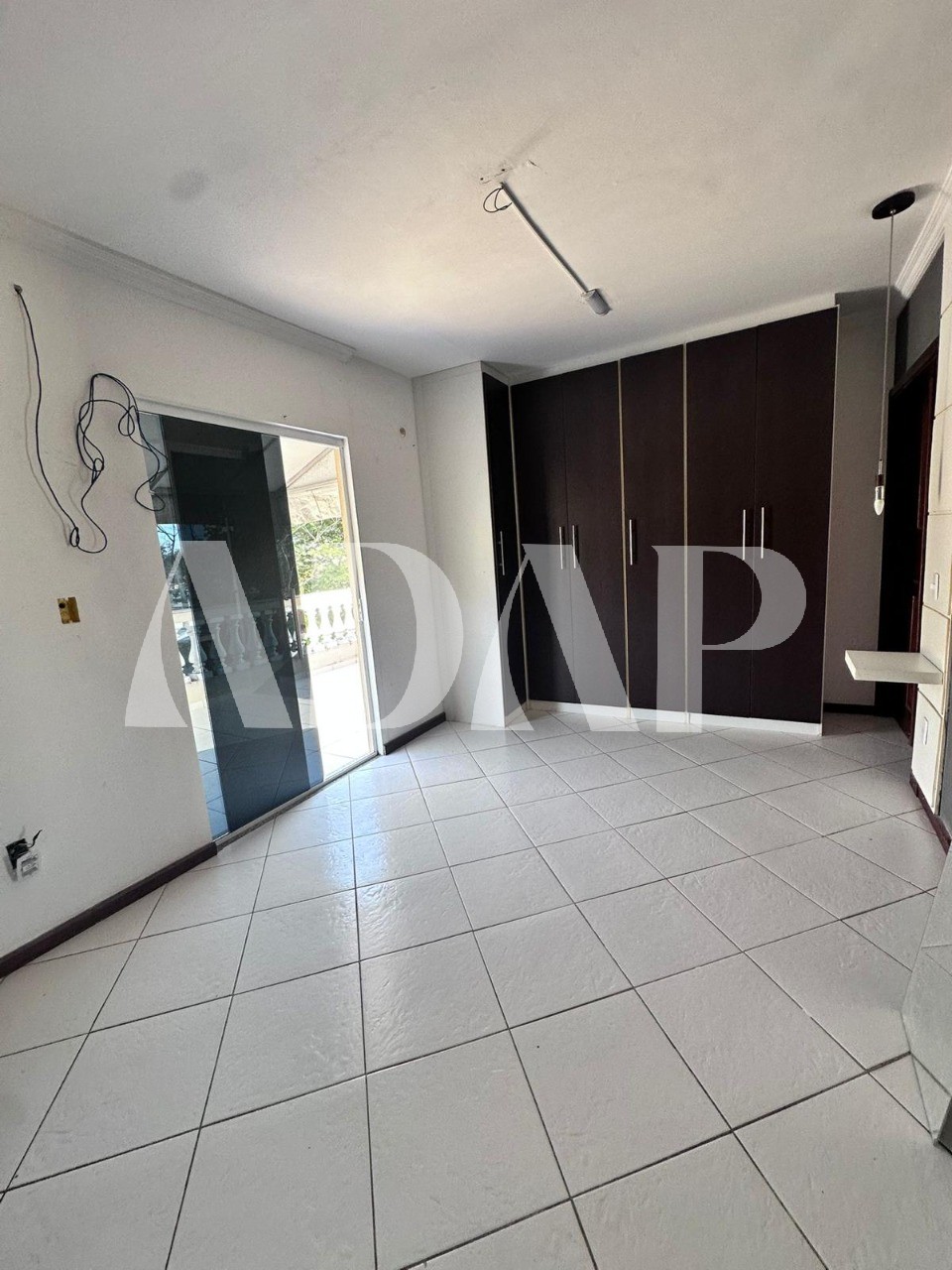 Casa à venda com 4 quartos, 280m² - Foto 17