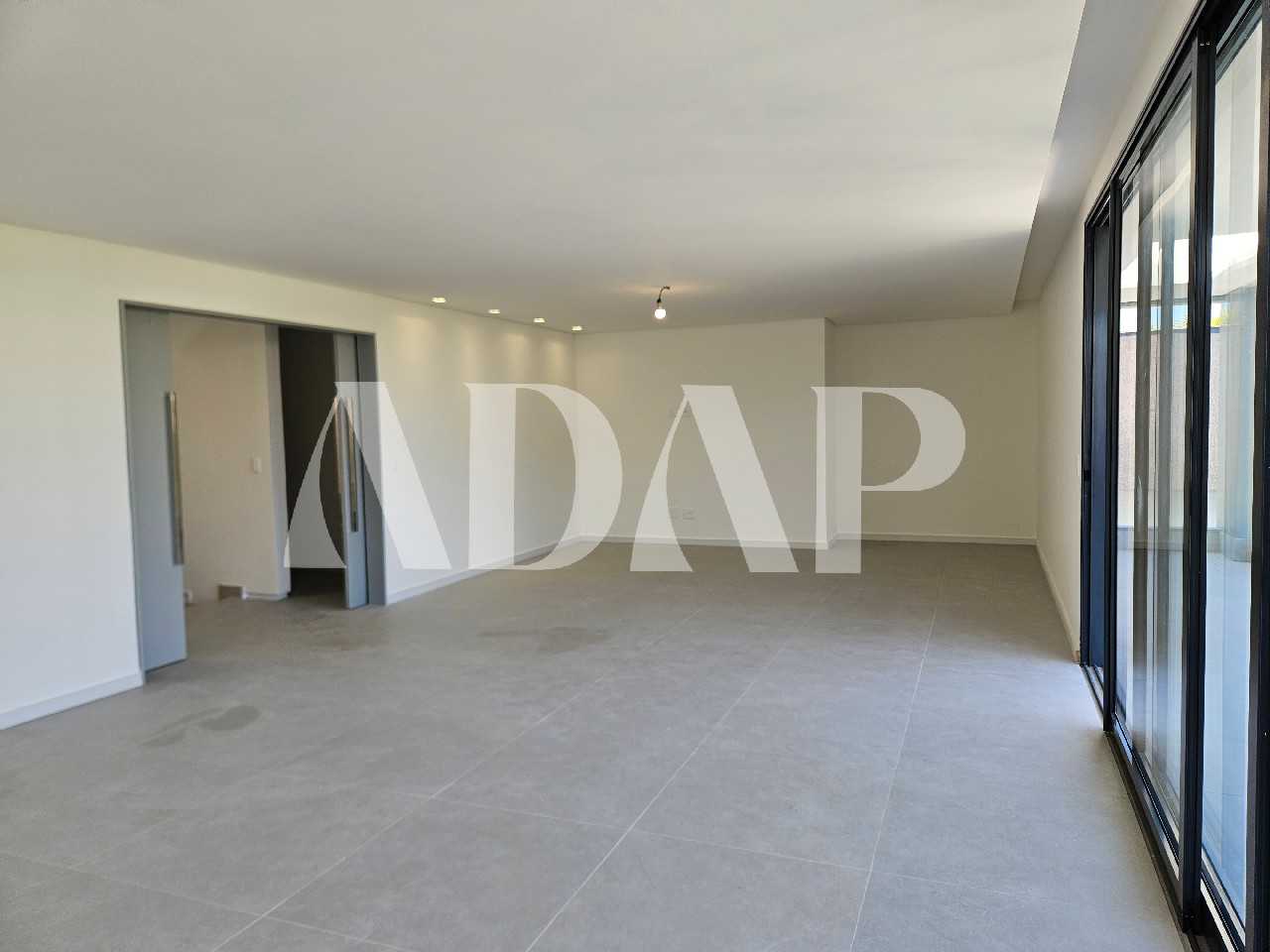 Casa à venda com 5 quartos, 442m² - Foto 6