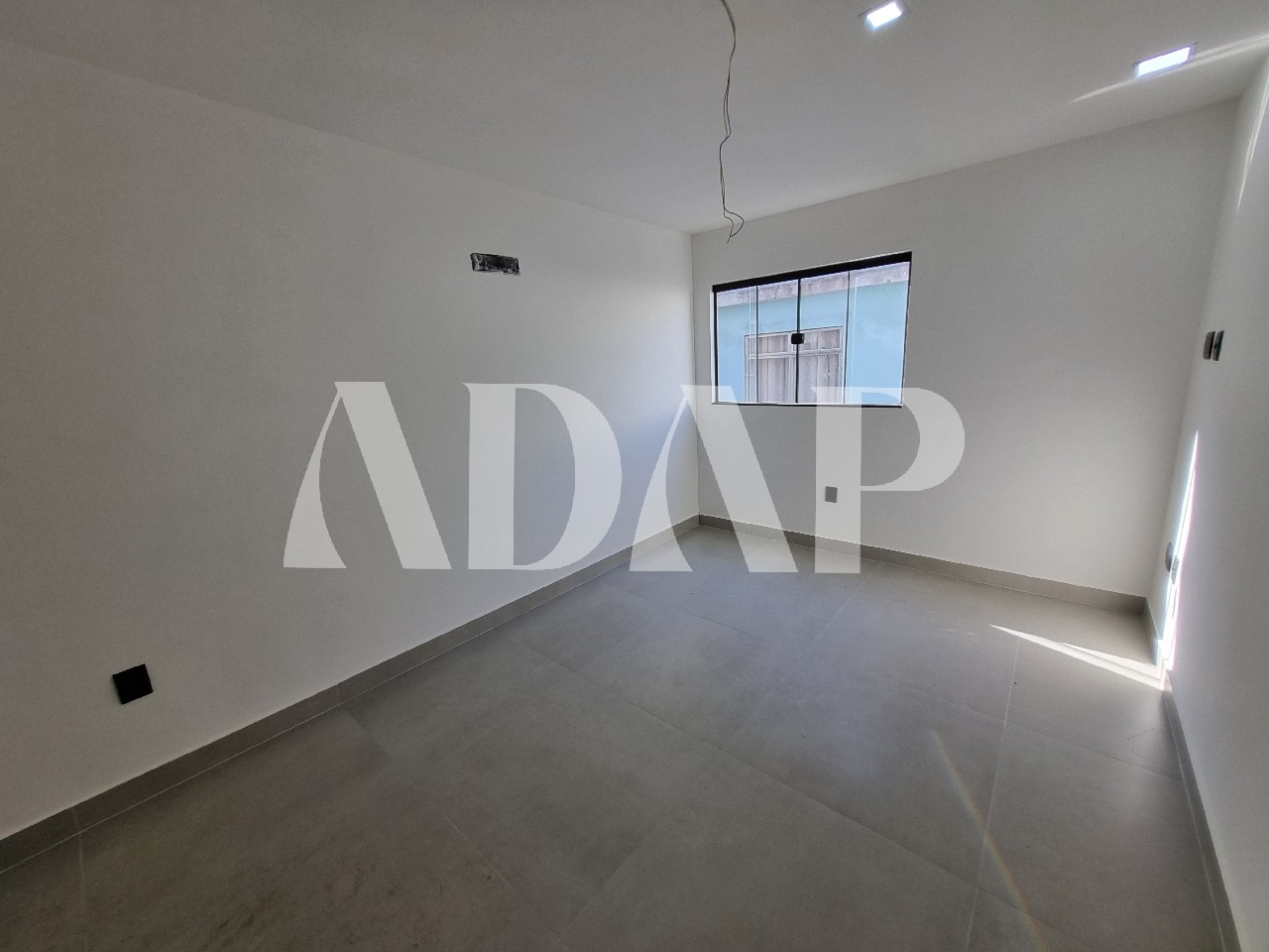 Casa à venda com 4 quartos, 180m² - Foto 42