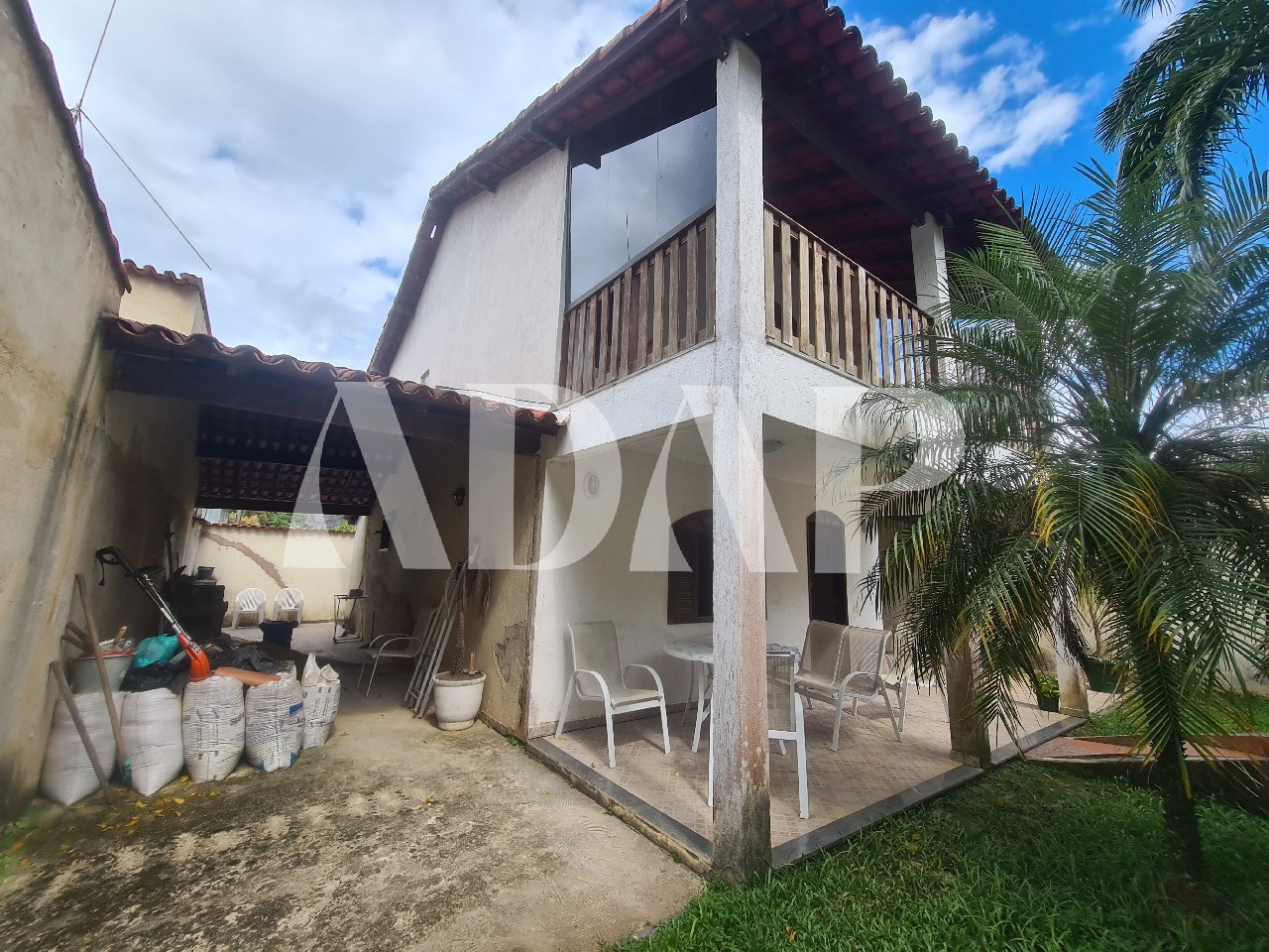 Casa à venda com 3 quartos, 360m² - Foto 2