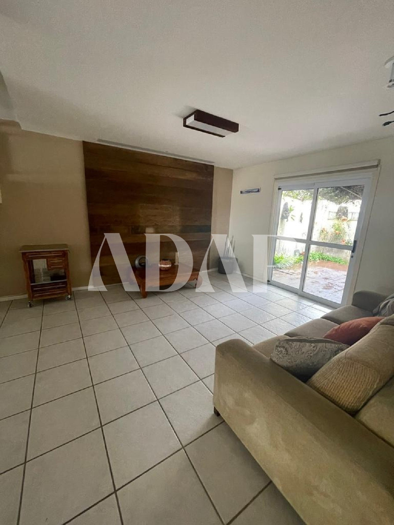 Casa à venda com 4 quartos, 450m² - Foto 3