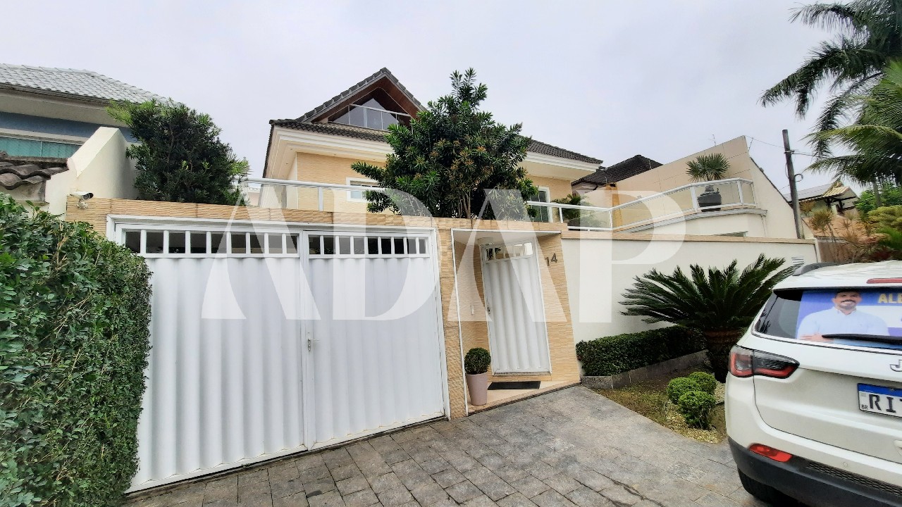 Casa à venda com 4 quartos, 360m² - Foto 61