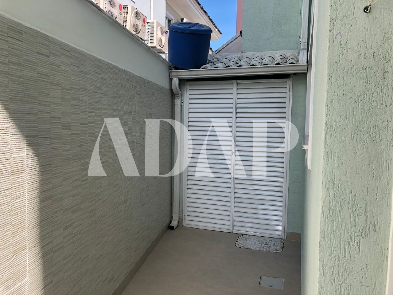 Casa à venda com 4 quartos, 200m² - Foto 17