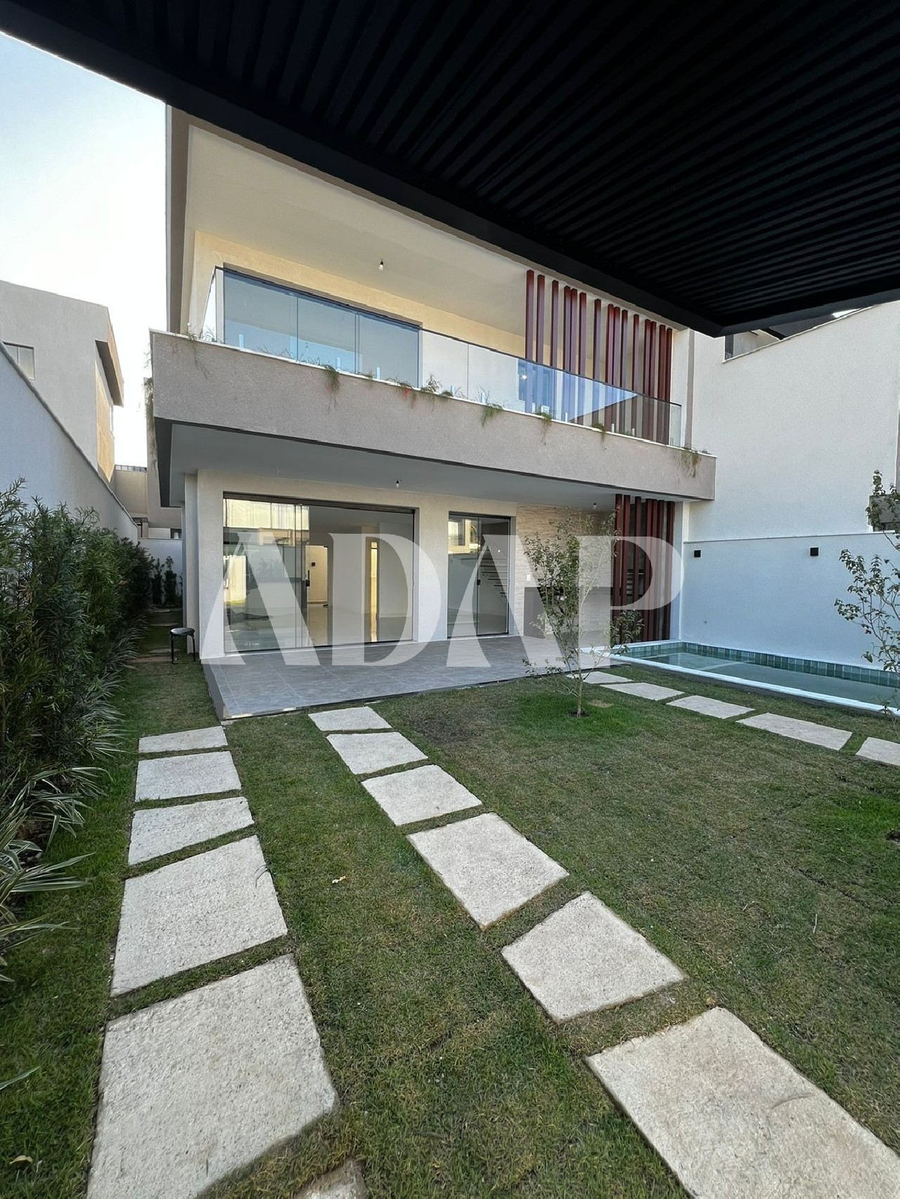 Casa à venda com 4 quartos, 247m² - Foto 22