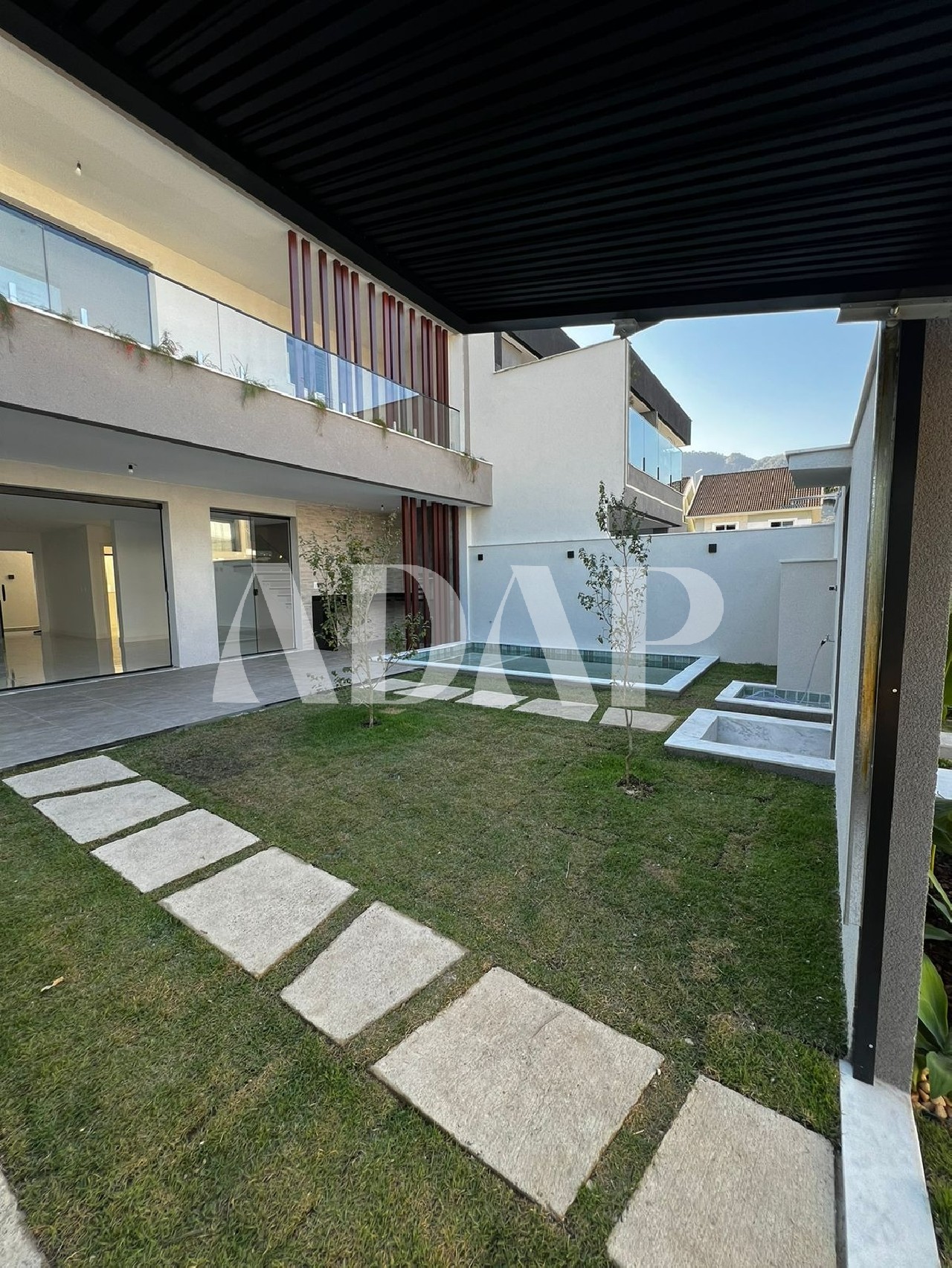 Casa à venda com 4 quartos, 247m² - Foto 21