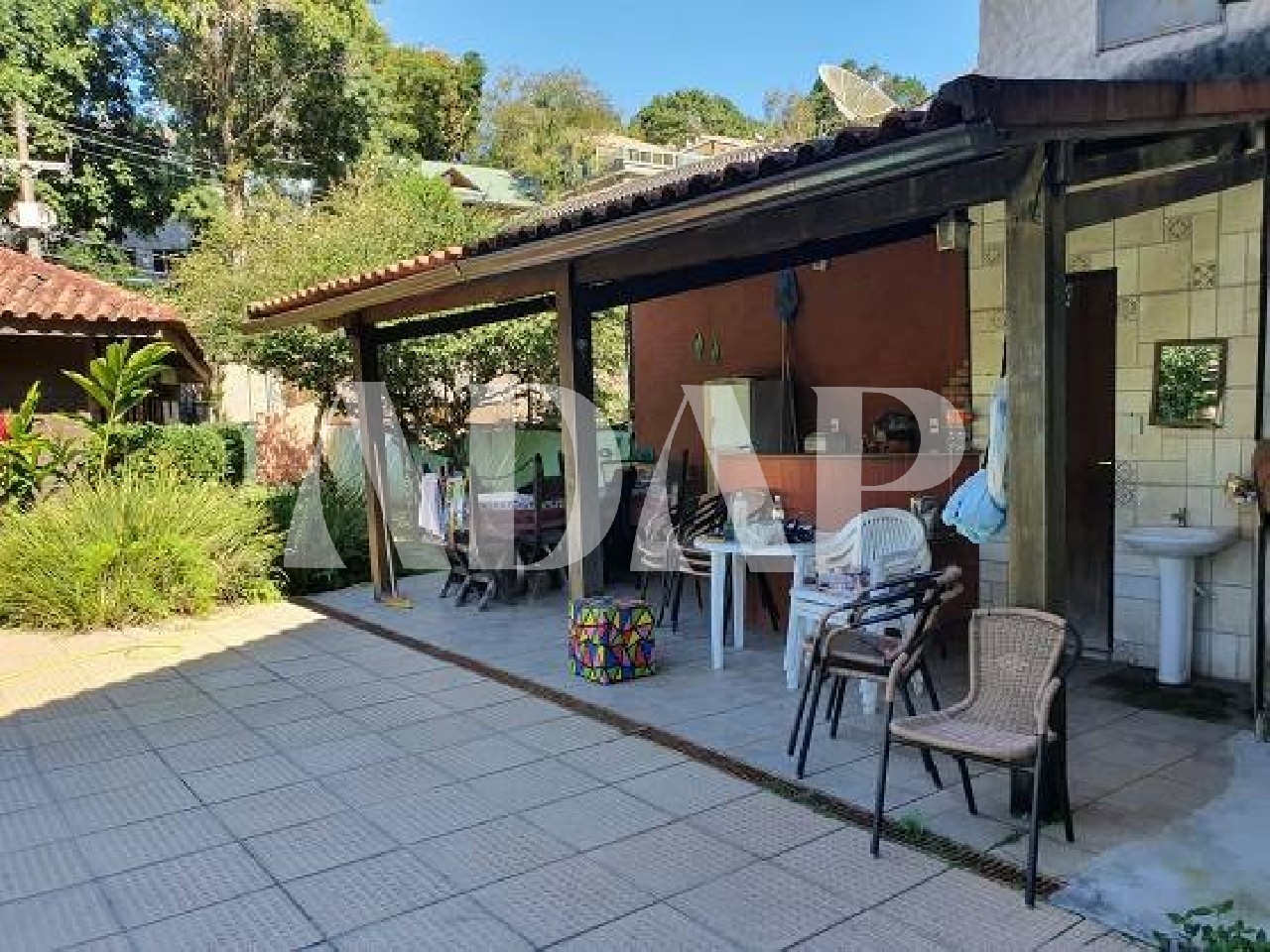 Casa à venda com 9 quartos, 380m² - Foto 3