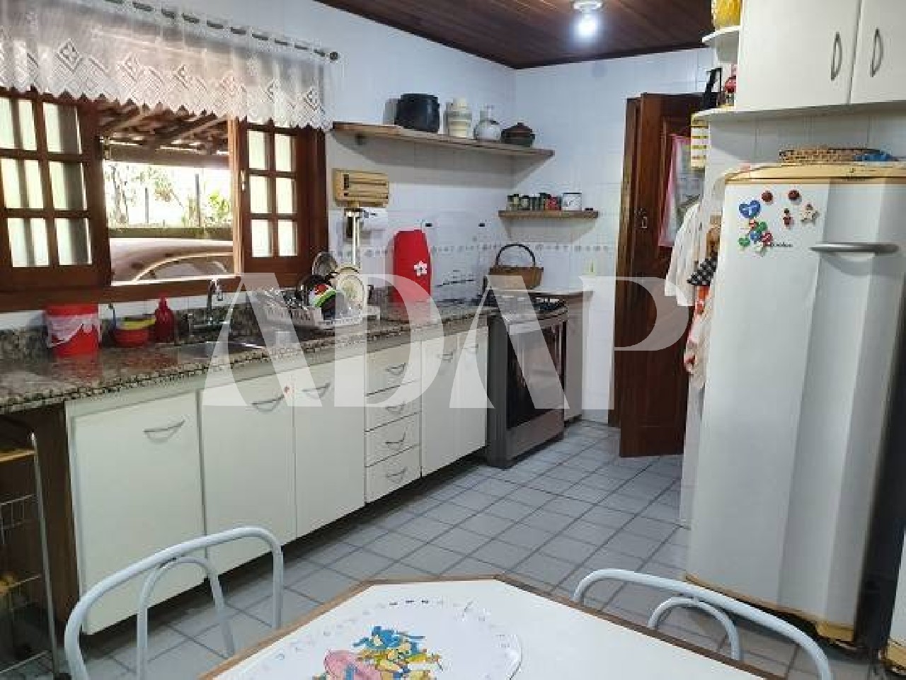 Casa à venda com 9 quartos, 380m² - Foto 17