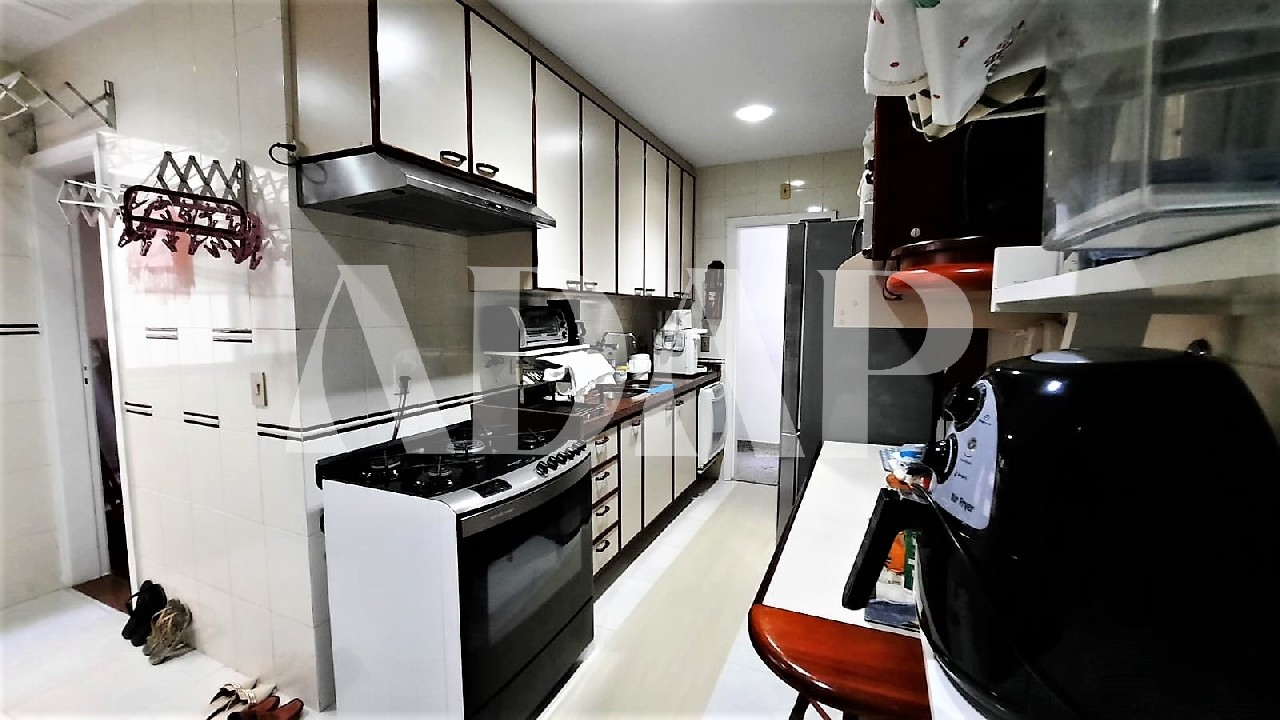 Apartamento à venda com 3 quartos, 183m² - Foto 14