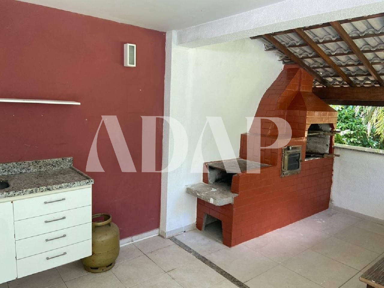 Casa à venda com 2 quartos, 1000m² - Foto 15