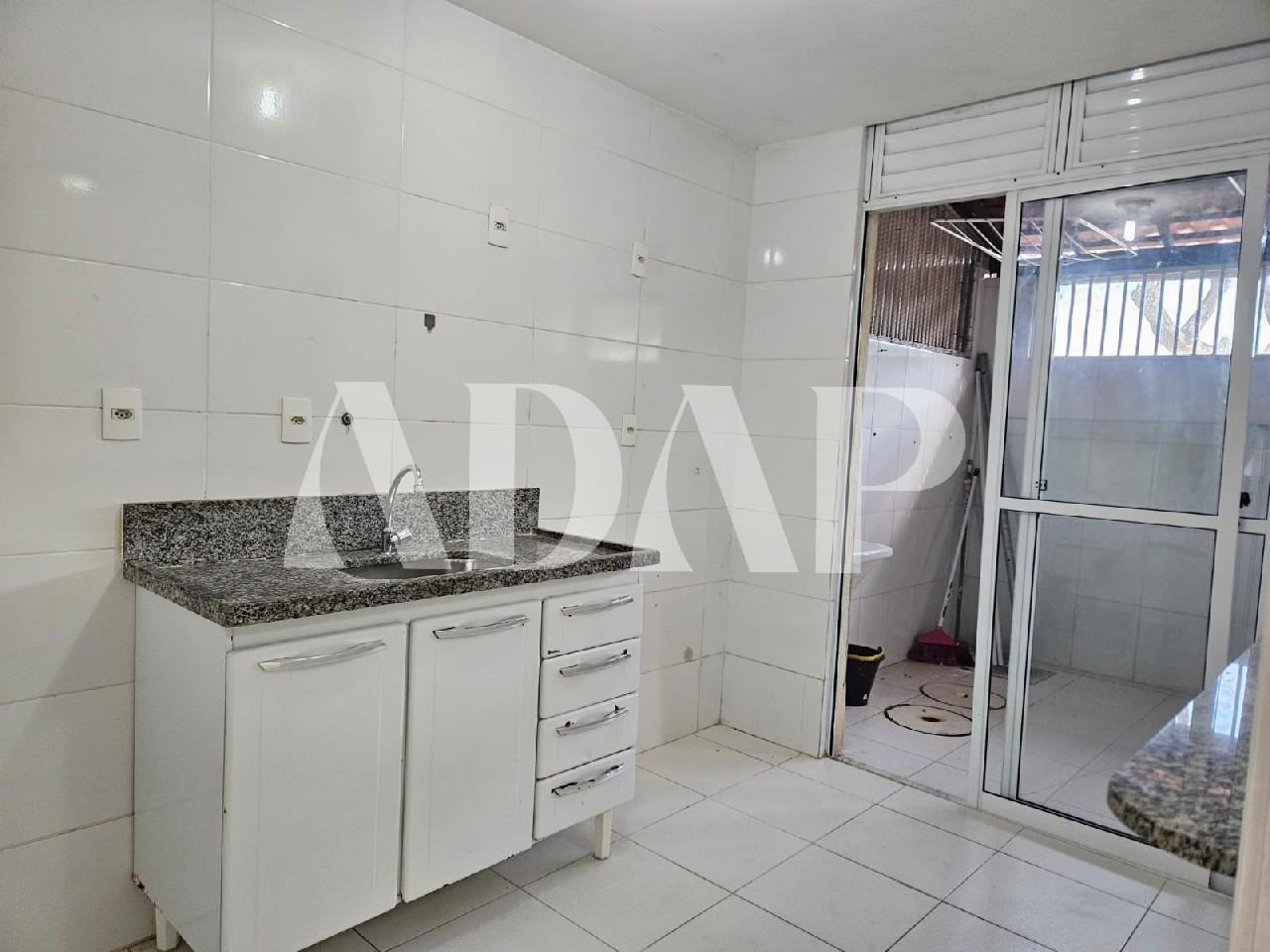 Casa à venda com 3 quartos - Foto 6