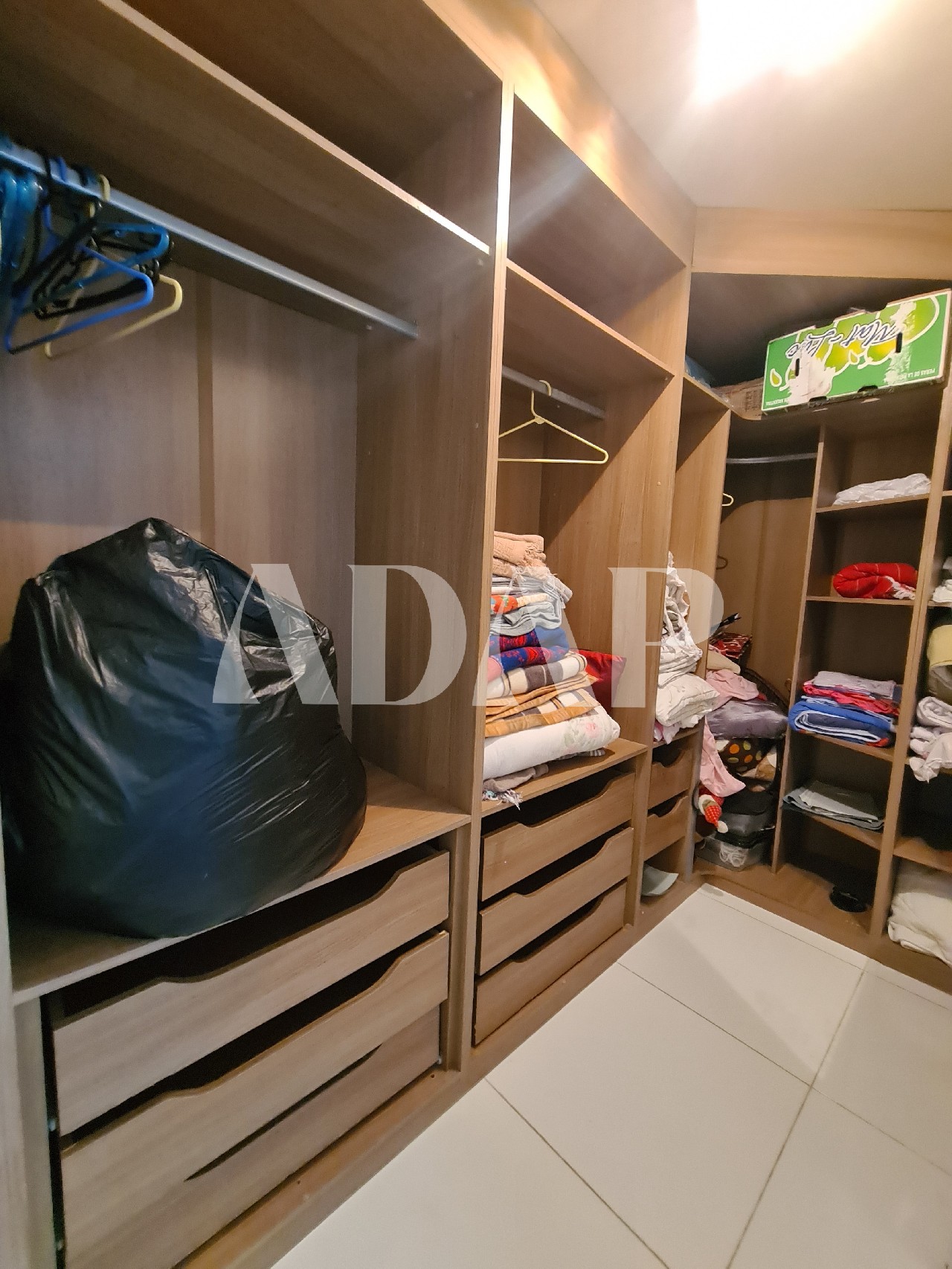 Casa à venda com 4 quartos, 300m² - Foto 32