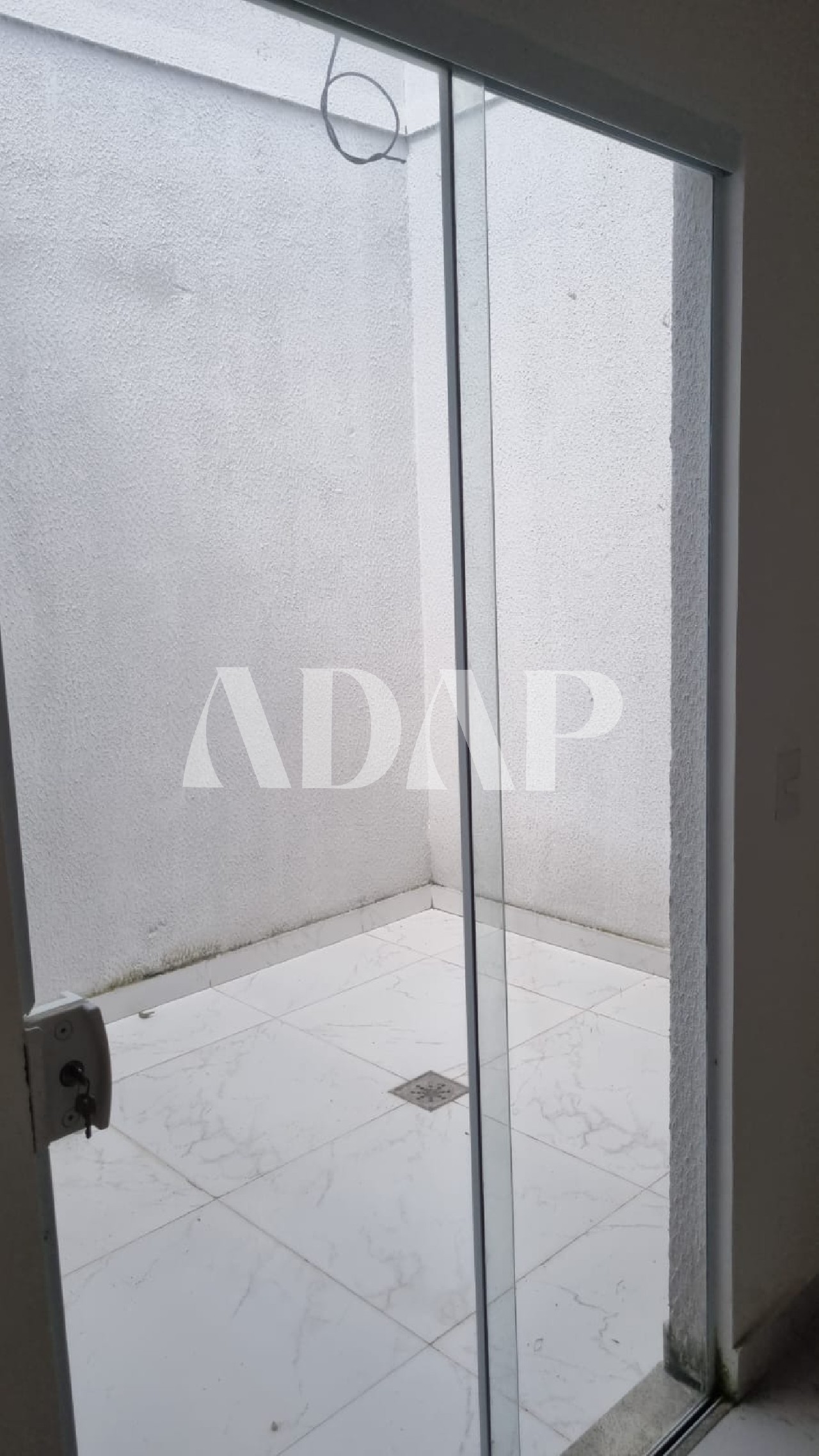 Casa à venda com 2 quartos, 120m² - Foto 12