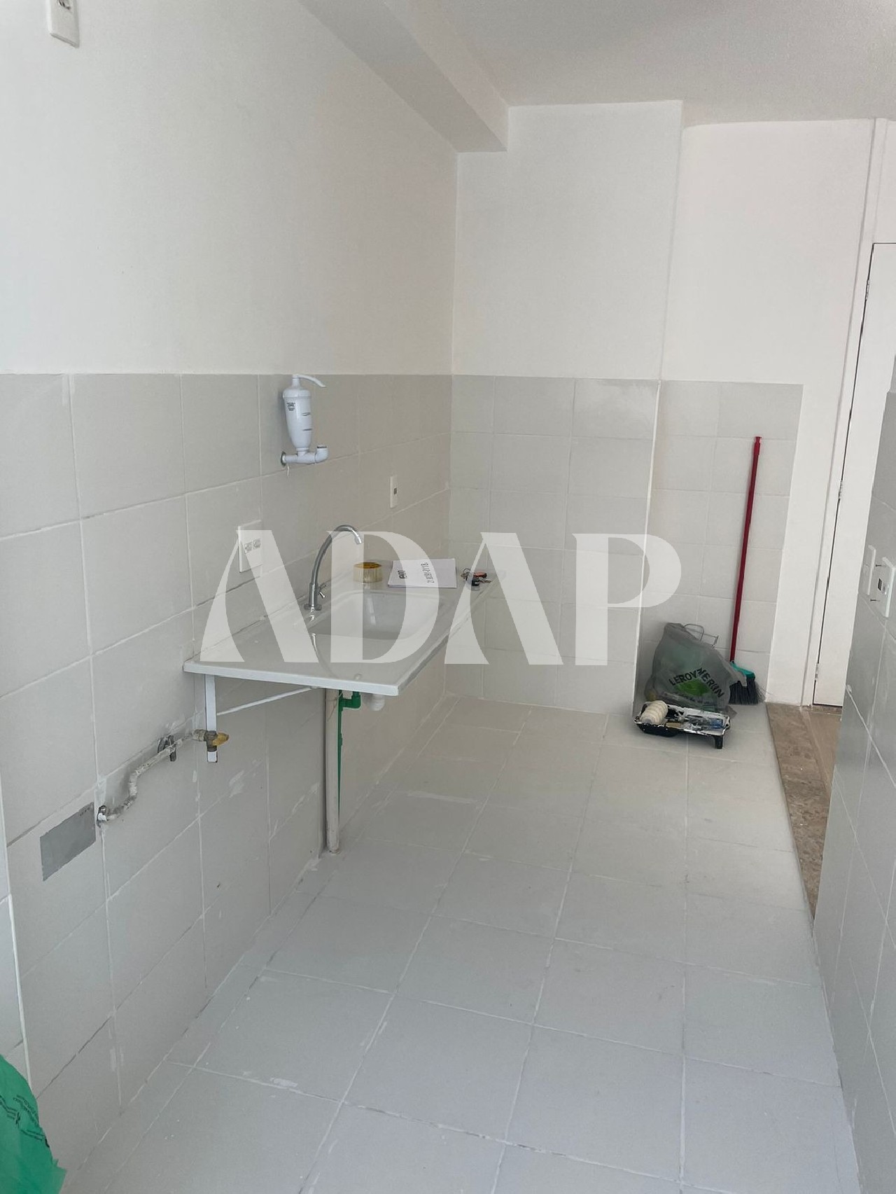 Apartamento à venda com 2 quartos, 43m² - Foto 11