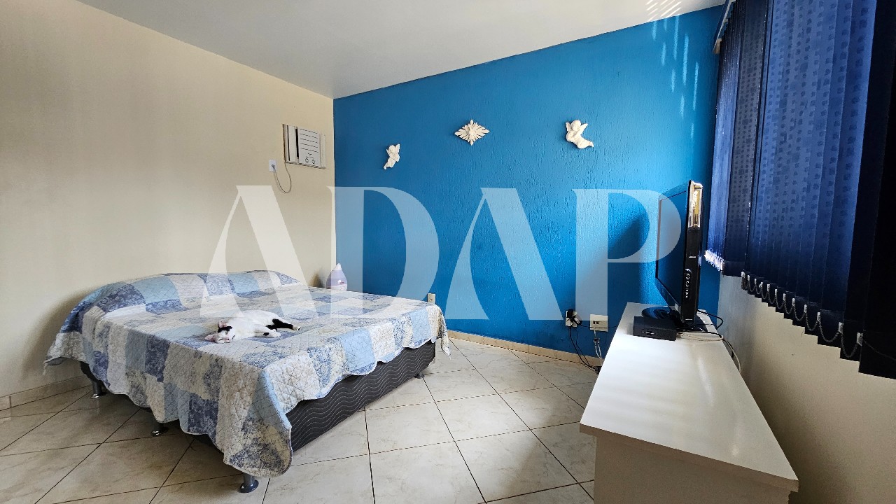 Casa à venda com 3 quartos, 250m² - Foto 25