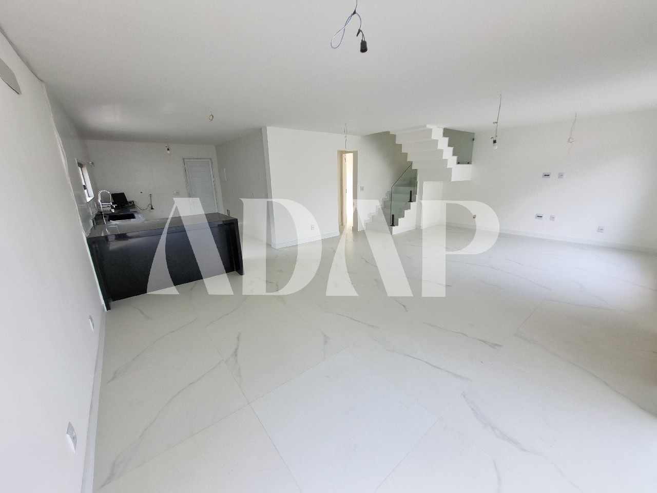 Casa à venda com 4 quartos, 190m² - Foto 39