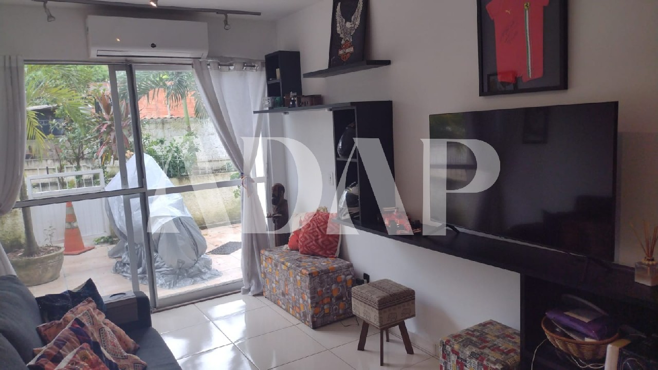 Apartamento à venda com 2 quartos, 70m² - Foto 10