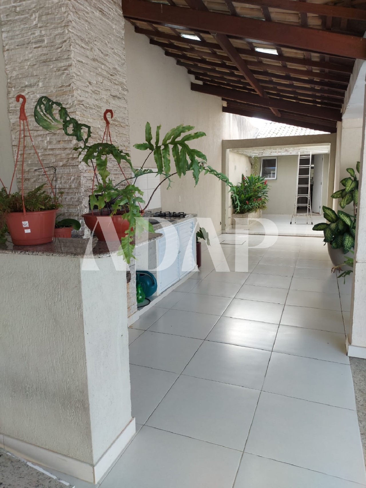 Casa à venda com 4 quartos, 238m² - Foto 9