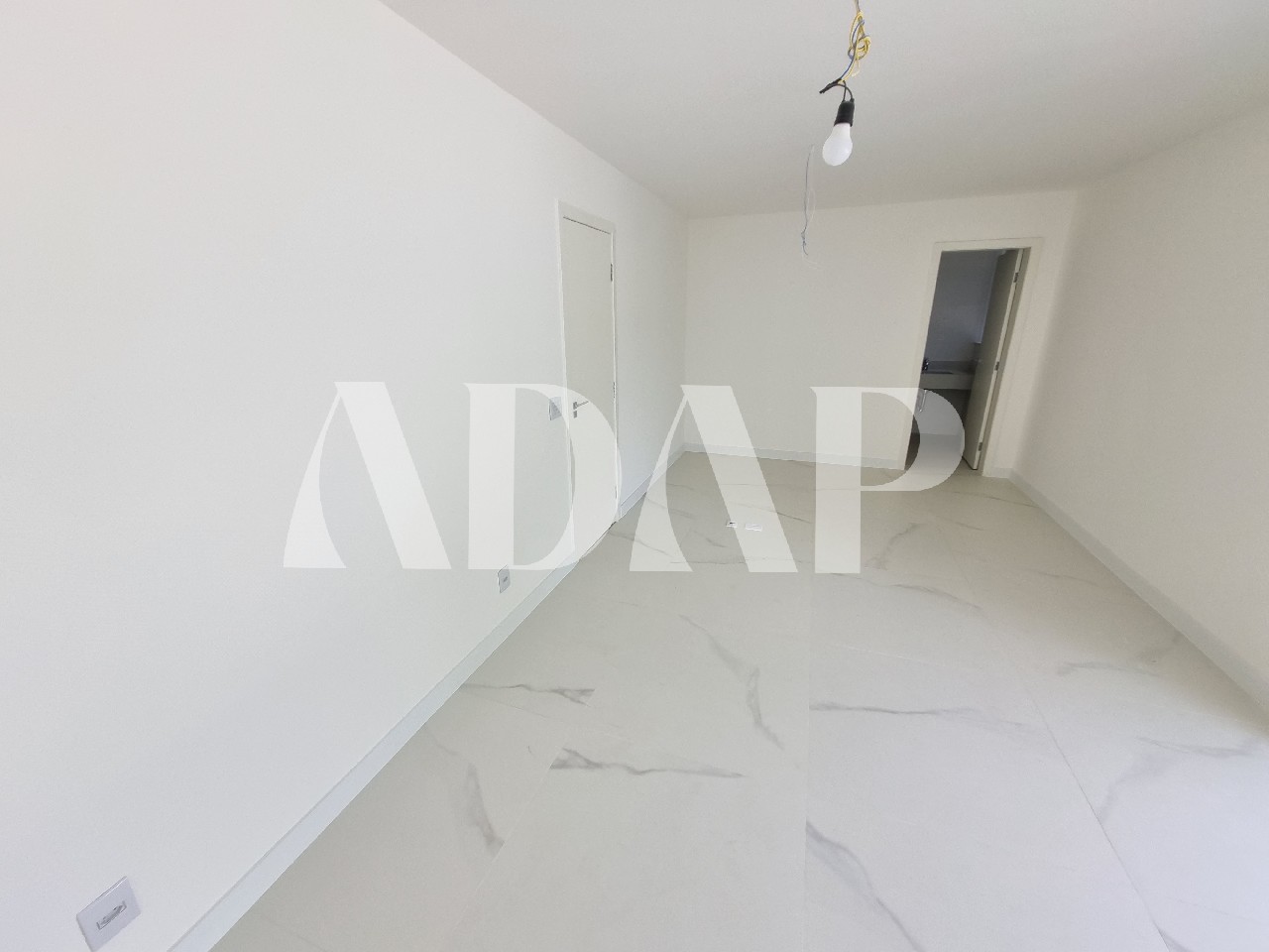 Casa à venda com 4 quartos, 190m² - Foto 10