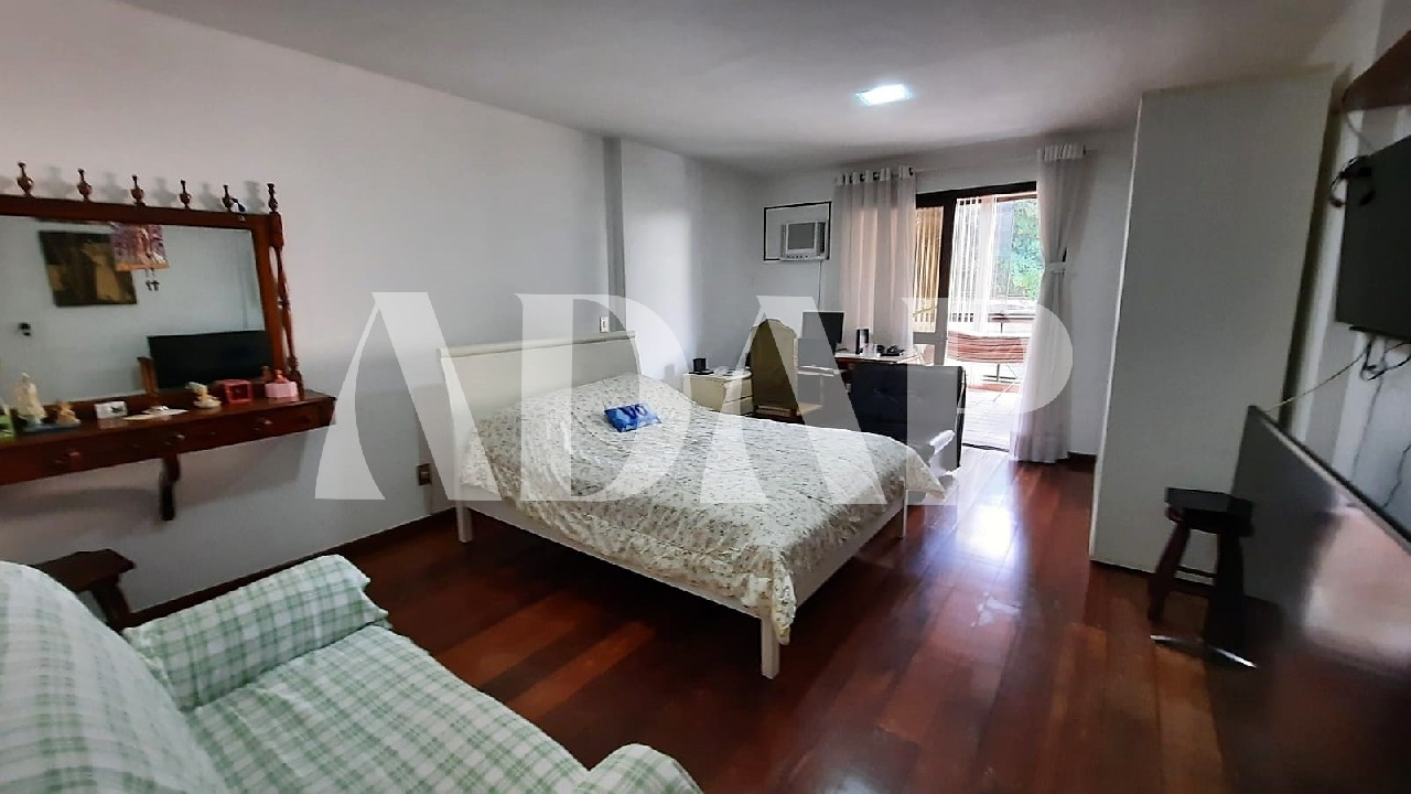 Apartamento à venda com 3 quartos, 183m² - Foto 32