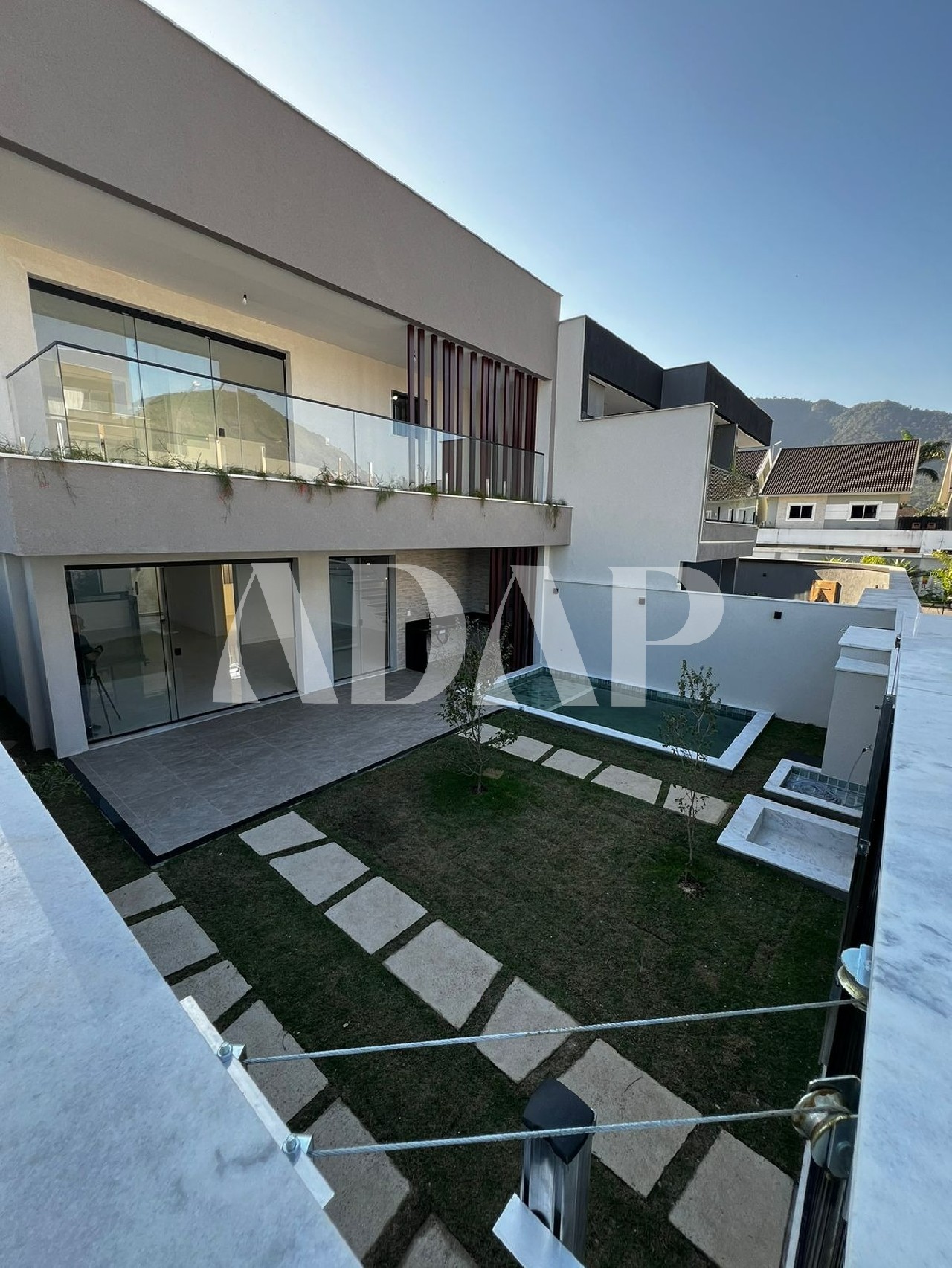 Casa à venda com 4 quartos, 247m² - Foto 5