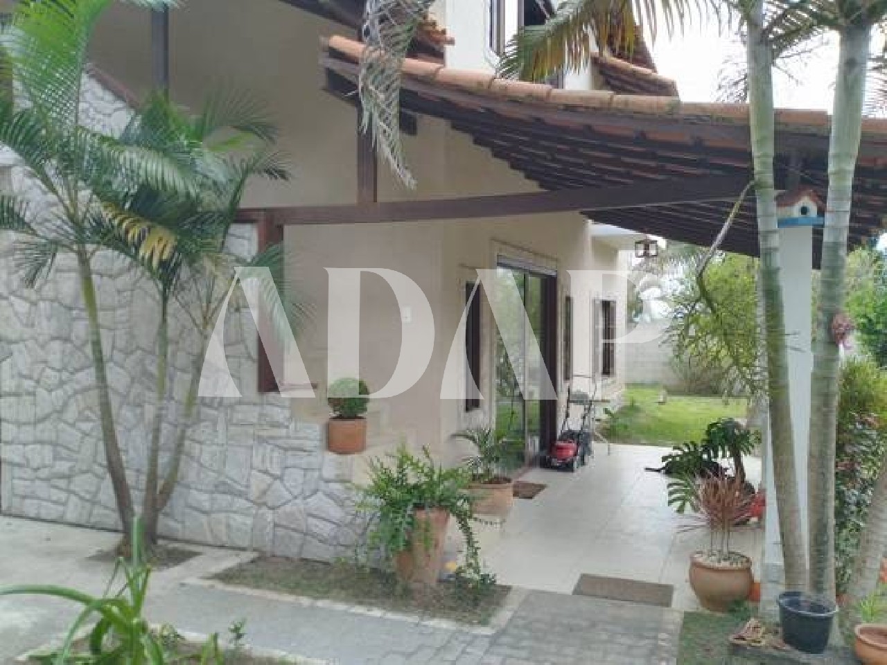 Casa à venda com 4 quartos, 250m² - Foto 17