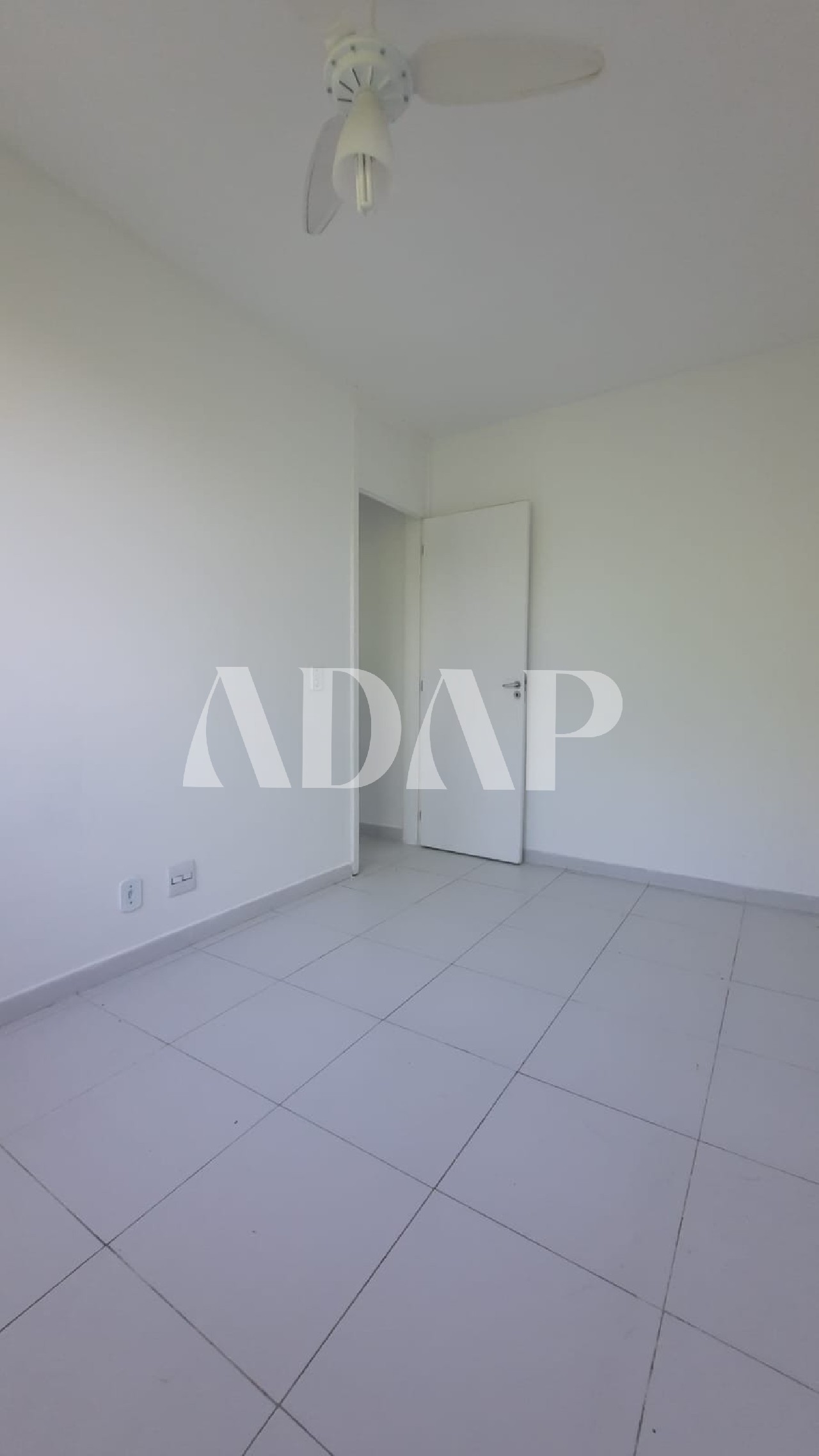 Apartamento à venda com 2 quartos, 44m² - Foto 15