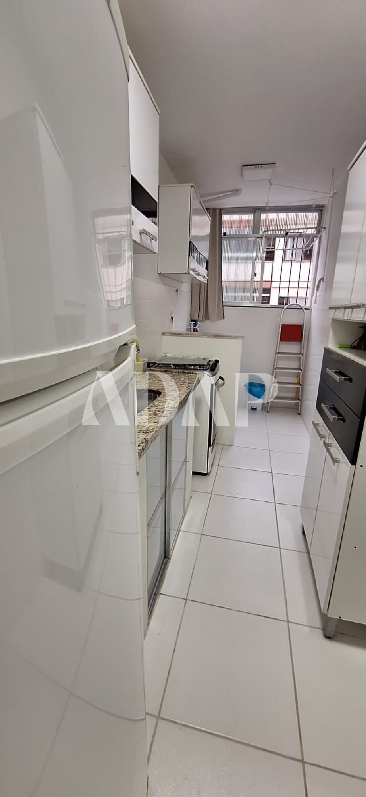 Apartamento à venda com 1 quarto, 47m² - Foto 9