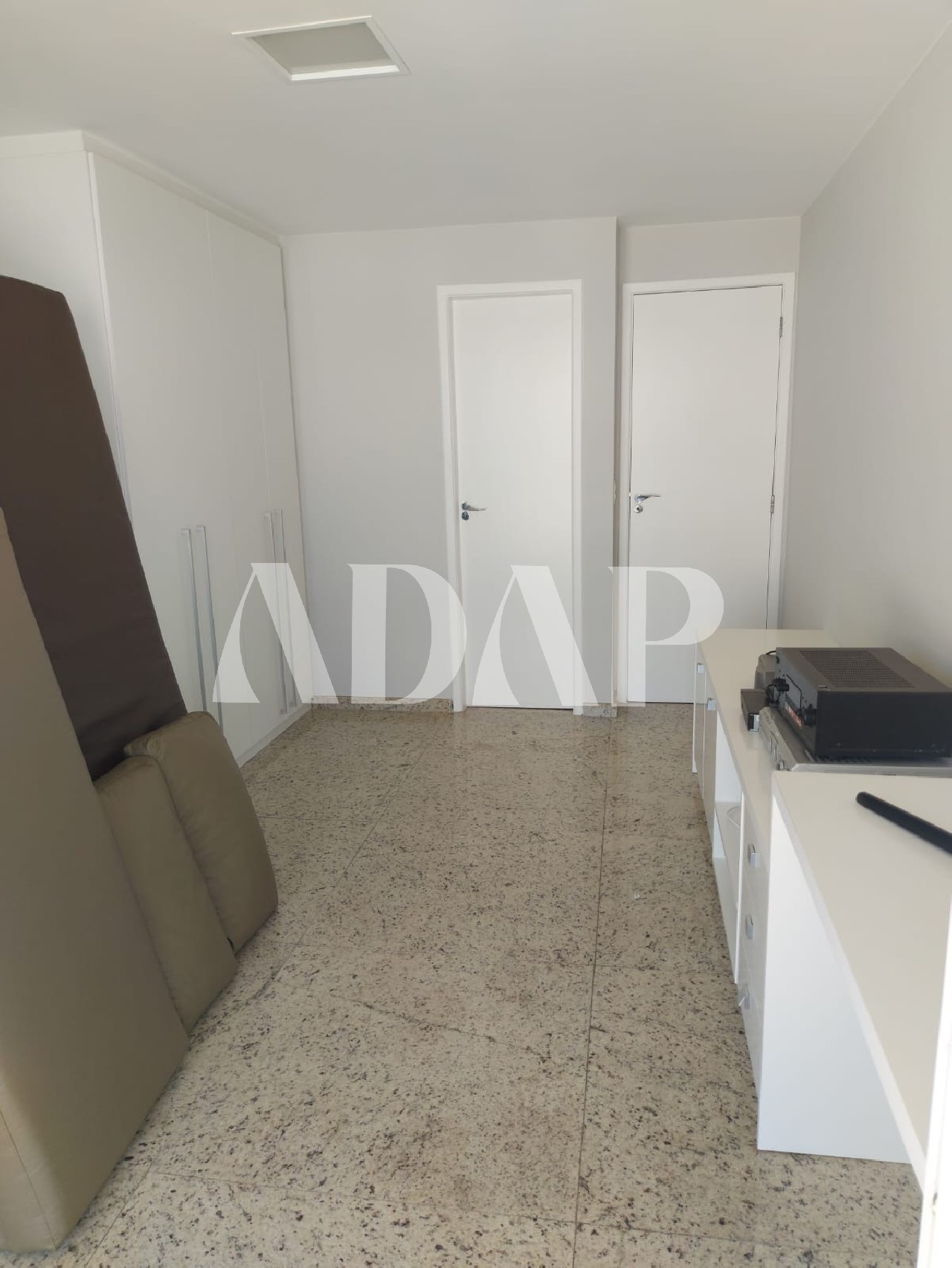 Casa à venda com 4 quartos, 238m² - Foto 26