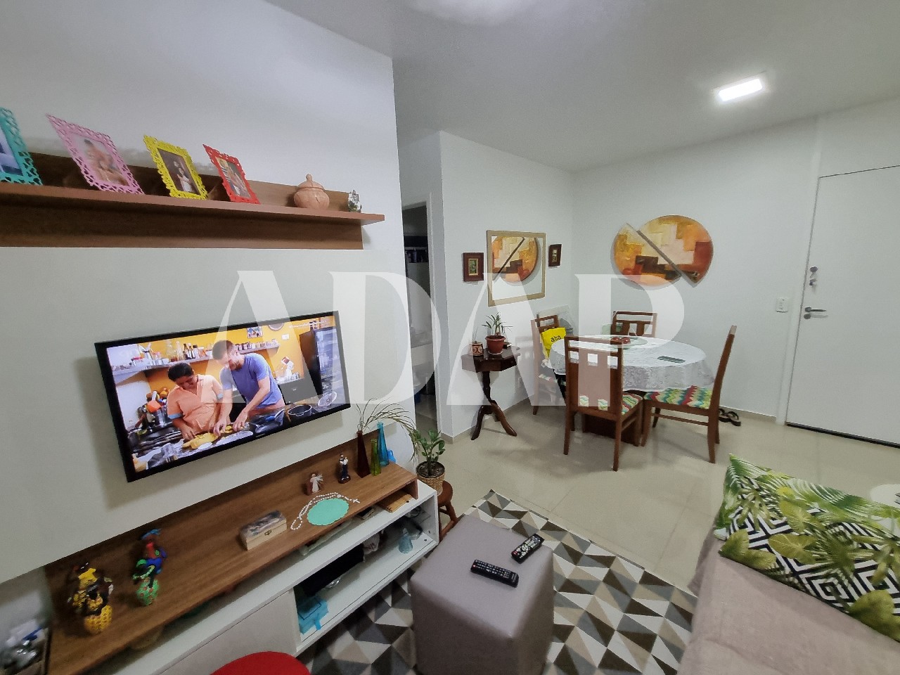 Apartamento à venda com 2 quartos, 44m² - Foto 2