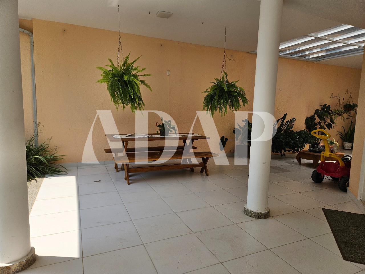 Casa à venda e aluguel com 4 quartos, 360m² - Foto 43