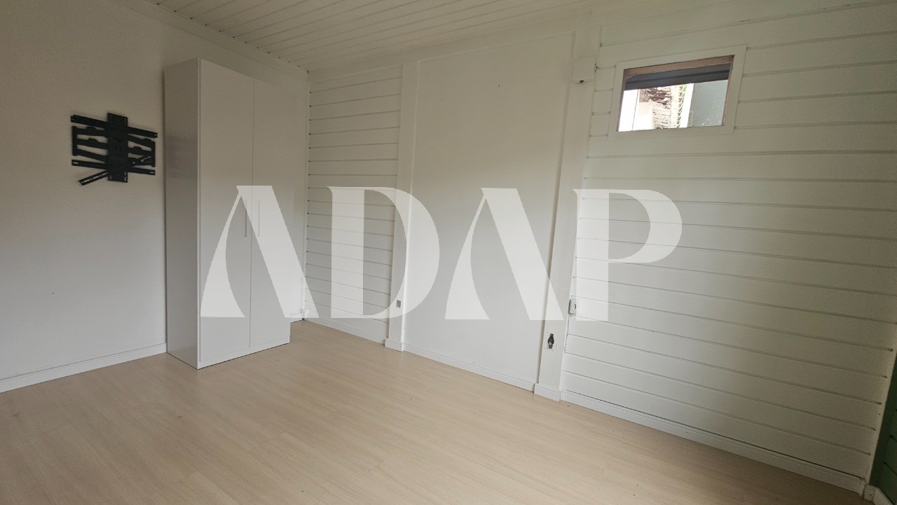 Casa à venda com 2 quartos, 250m² - Foto 15