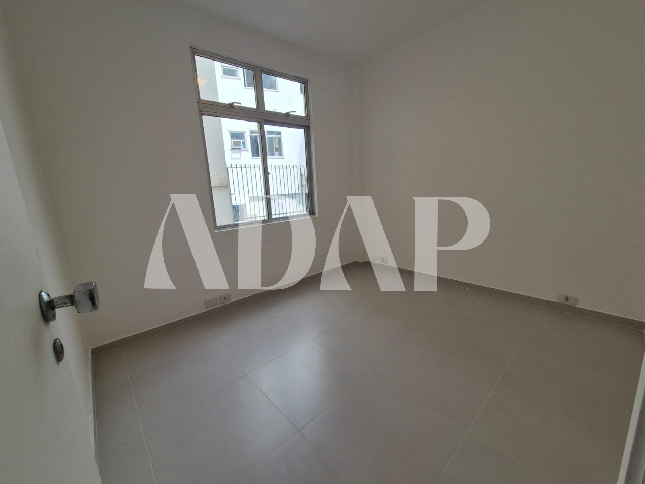 Apartamento para alugar com 3 quartos, 125m² - Foto 20