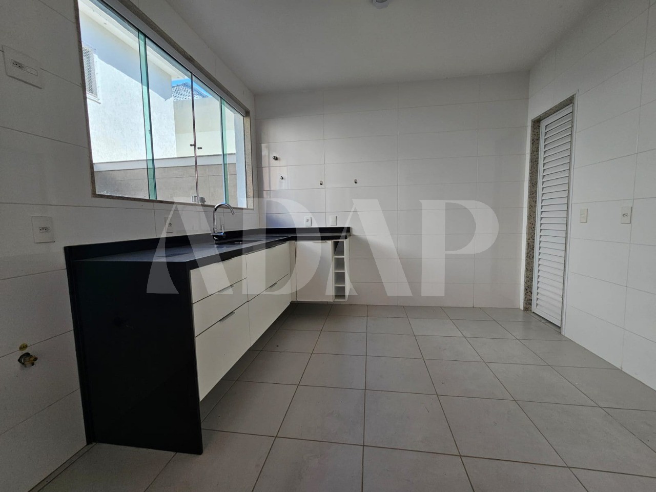 Casa, 3 quartos, 200 m² - Foto 13