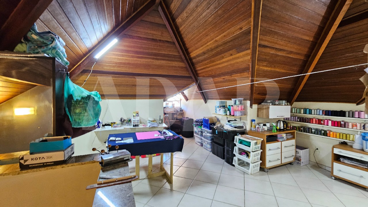 Casa, 3 quartos, 300 m² - Foto 35