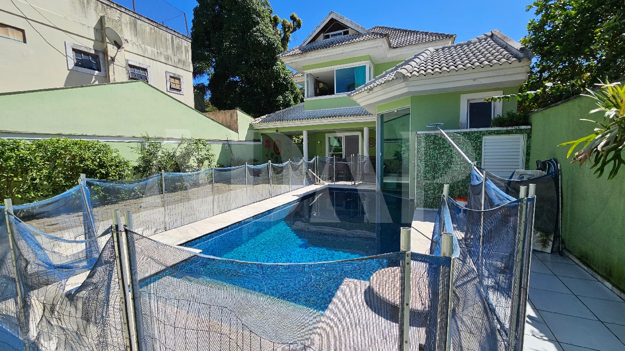 Casa, 3 quartos, 300 m² - Foto 3