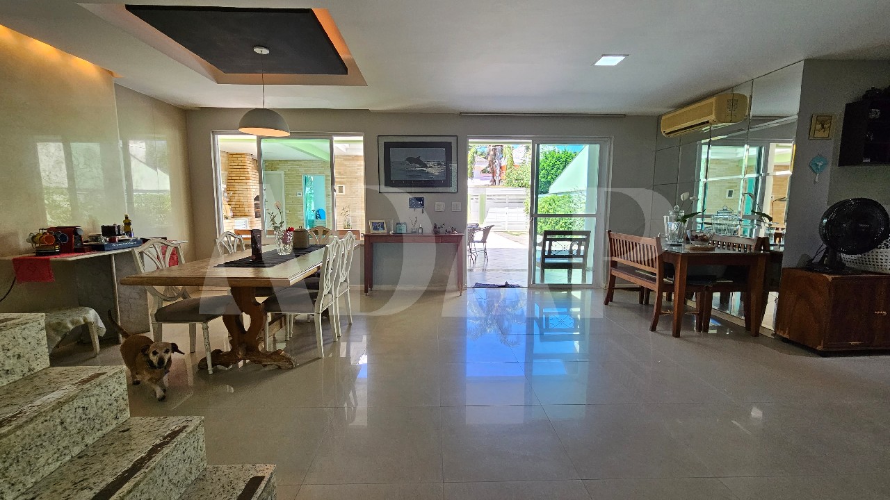 Casa, 3 quartos, 300 m² - Foto 13