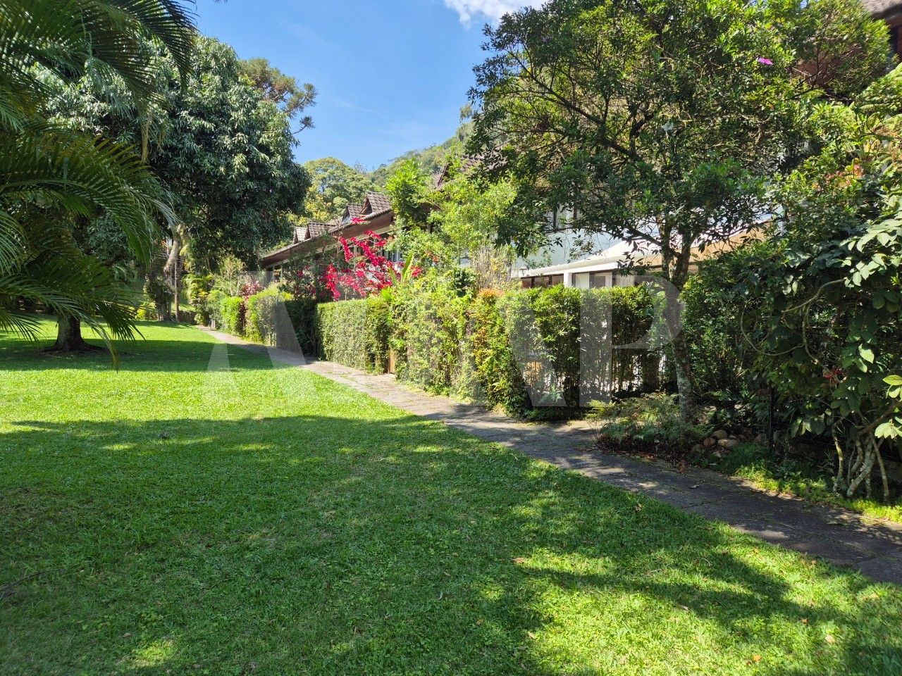 Casa, 4 quartos, 250 m² - Foto 36