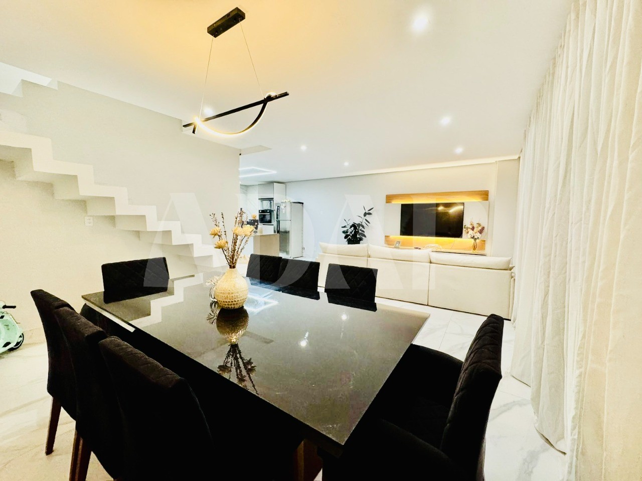 Casa, 4 quartos, 214 m² - Foto 3