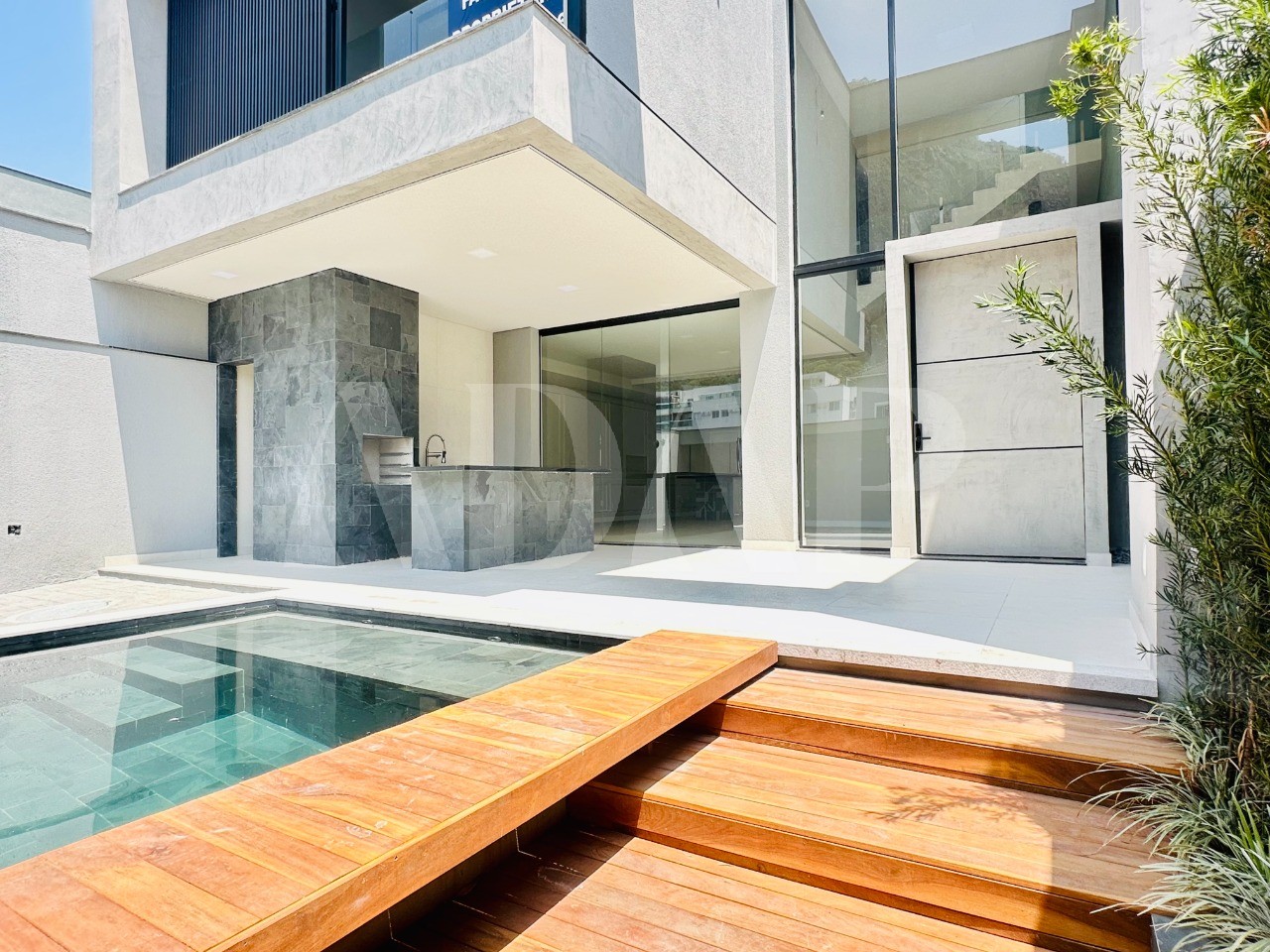 Casa, 4 quartos, 325 m² - Foto 2