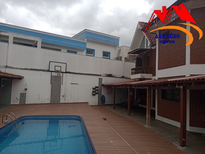 Casa à venda com 4 quartos, 300m² - Foto 52