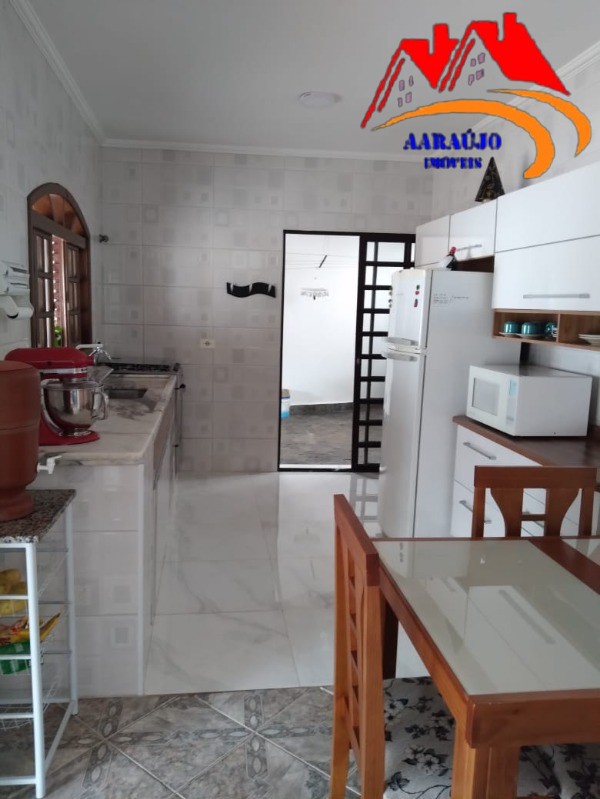 Casa à venda com 4 quartos, 300m² - Foto 32