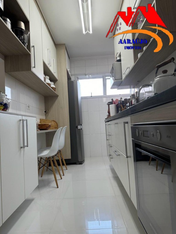 Apartamento à venda com 3 quartos, 74m² - Foto 13