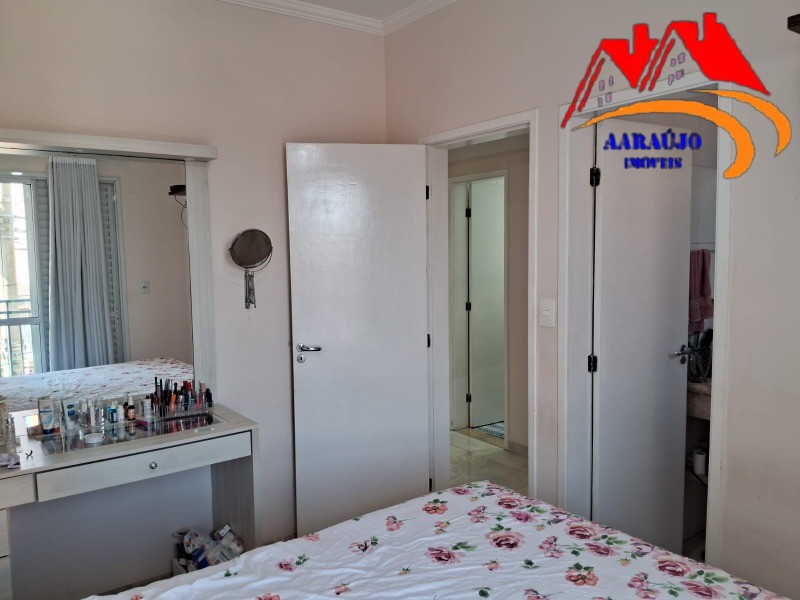 Apartamento à venda com 3 quartos, 74m² - Foto 18