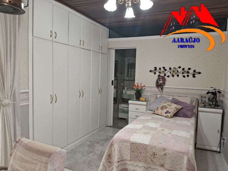 Casa à venda com 4 quartos, 200m² - Foto 6