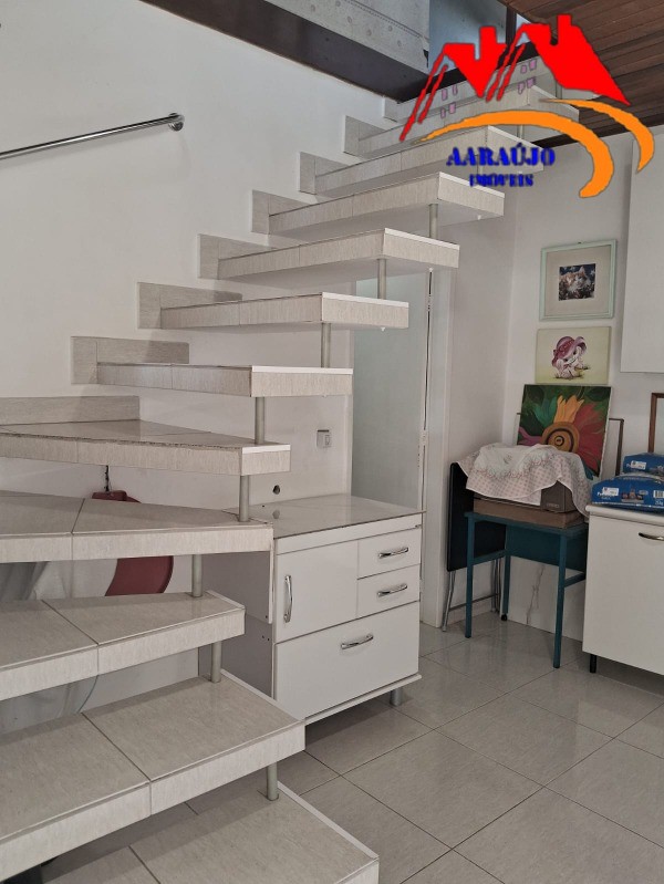 Casa à venda com 4 quartos, 200m² - Foto 27