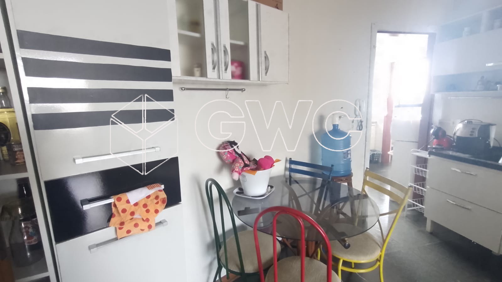 Apartamento à venda com 2 quartos, 80m² - Foto 3