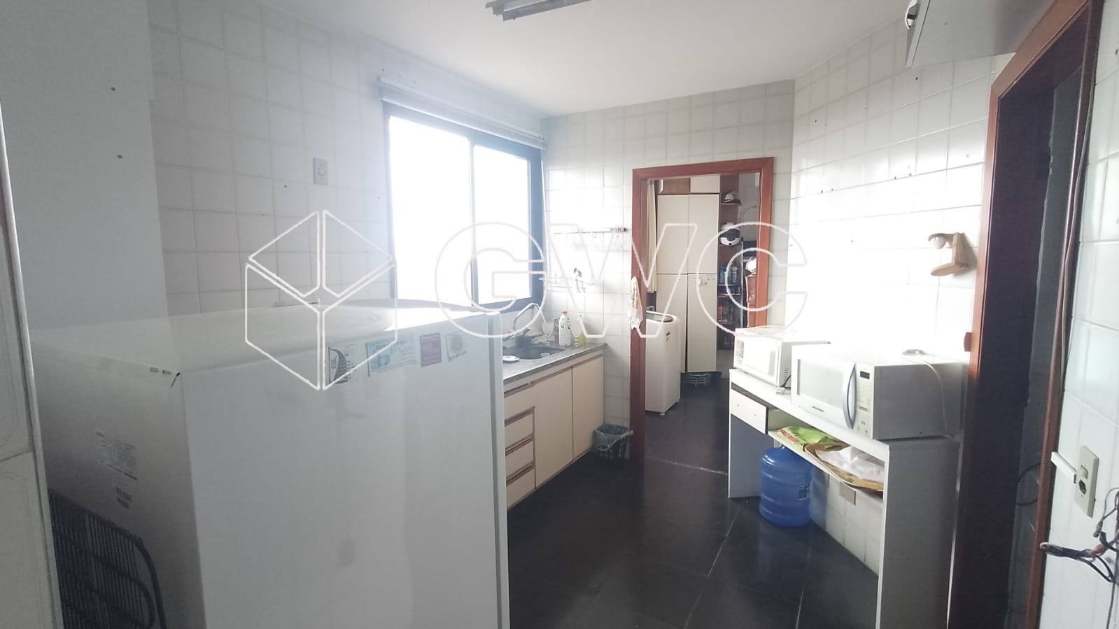 Apartamento à venda com 2 quartos, 80m² - Foto 9